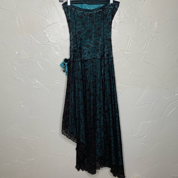 D-Tox New York Embroidered Lace Overlay Strapless Dress Turquoise and Bl… - Picture 7 of 10